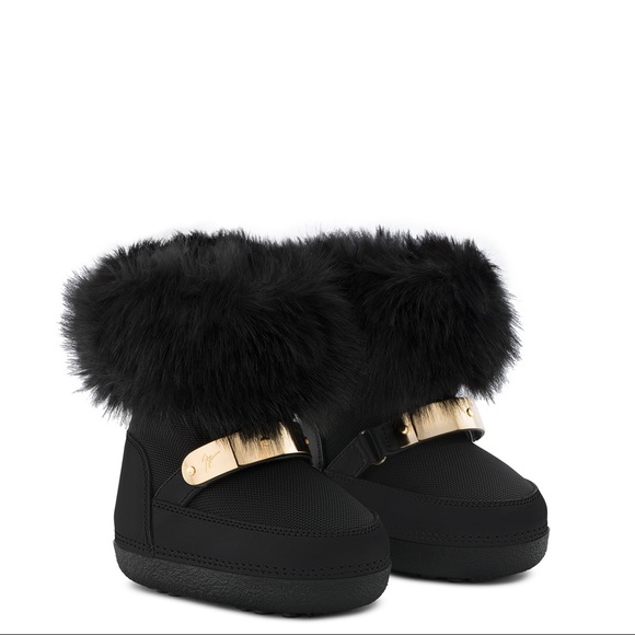 giuseppe zanotti jr BNIB furry black snow boots - Picture 8 of 8